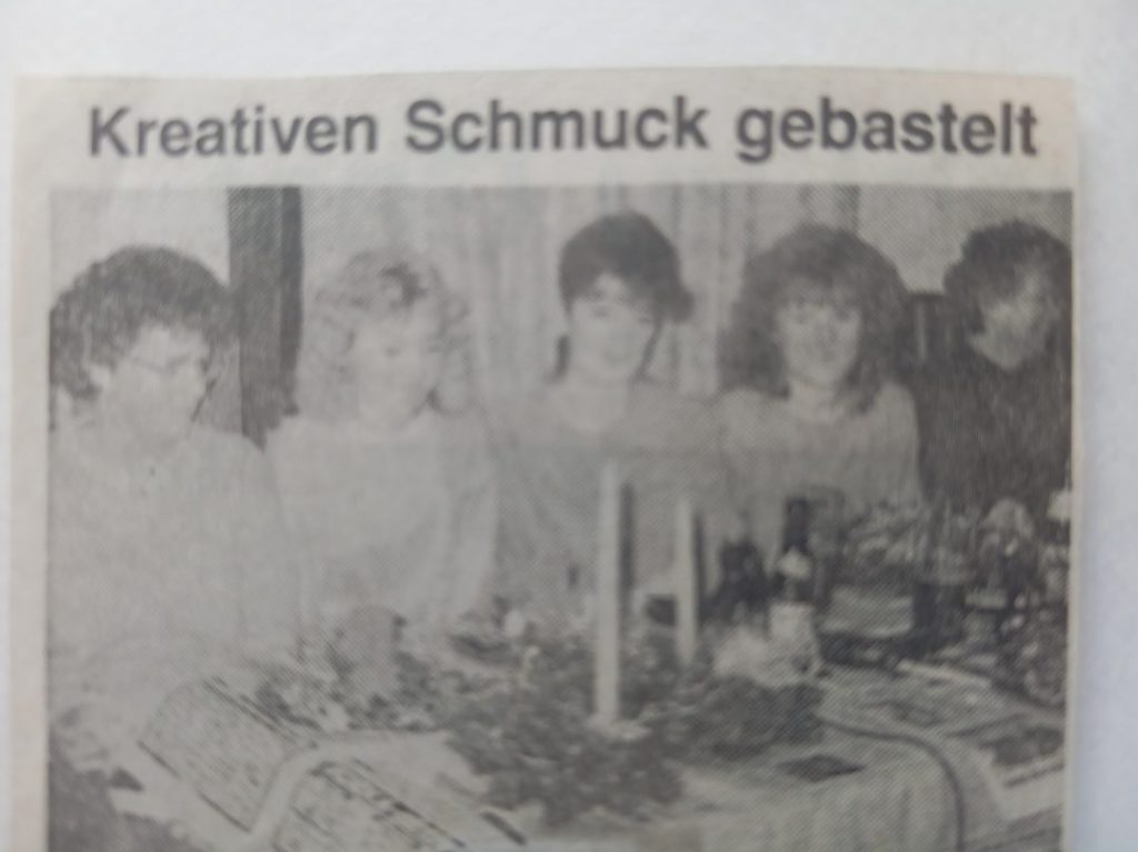1992-Schmuck basteln-1