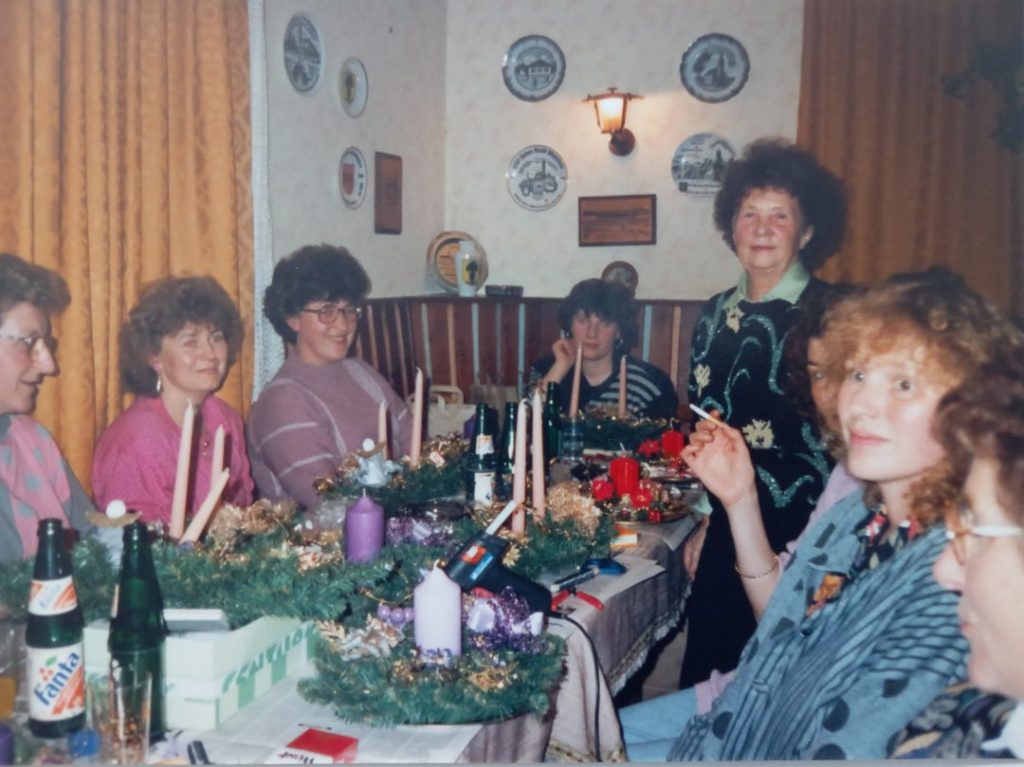 1992-Schmuck basteln-12