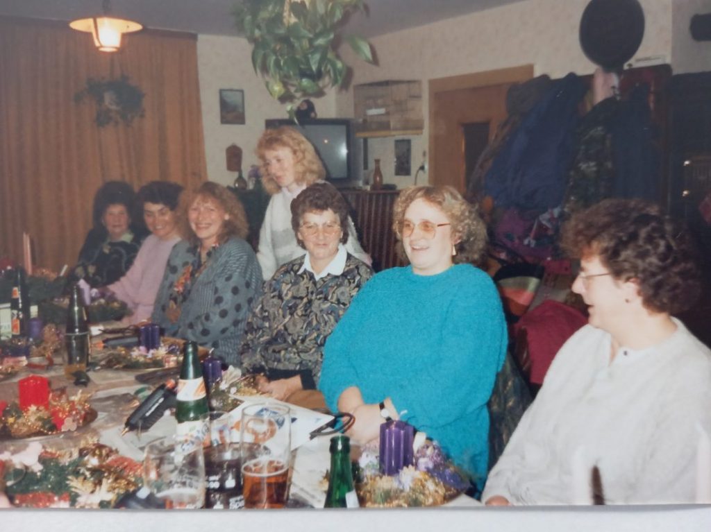 1992-Schmuck basteln-3