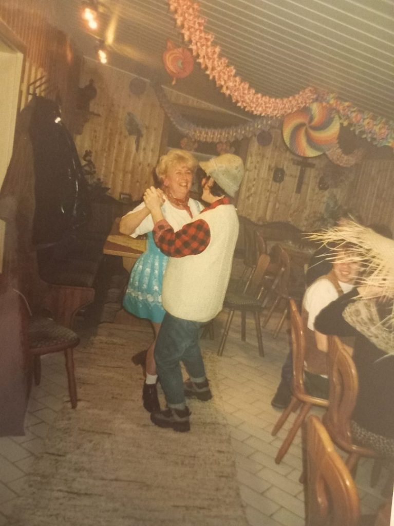 2002-Siedlerfrauenfasching-3