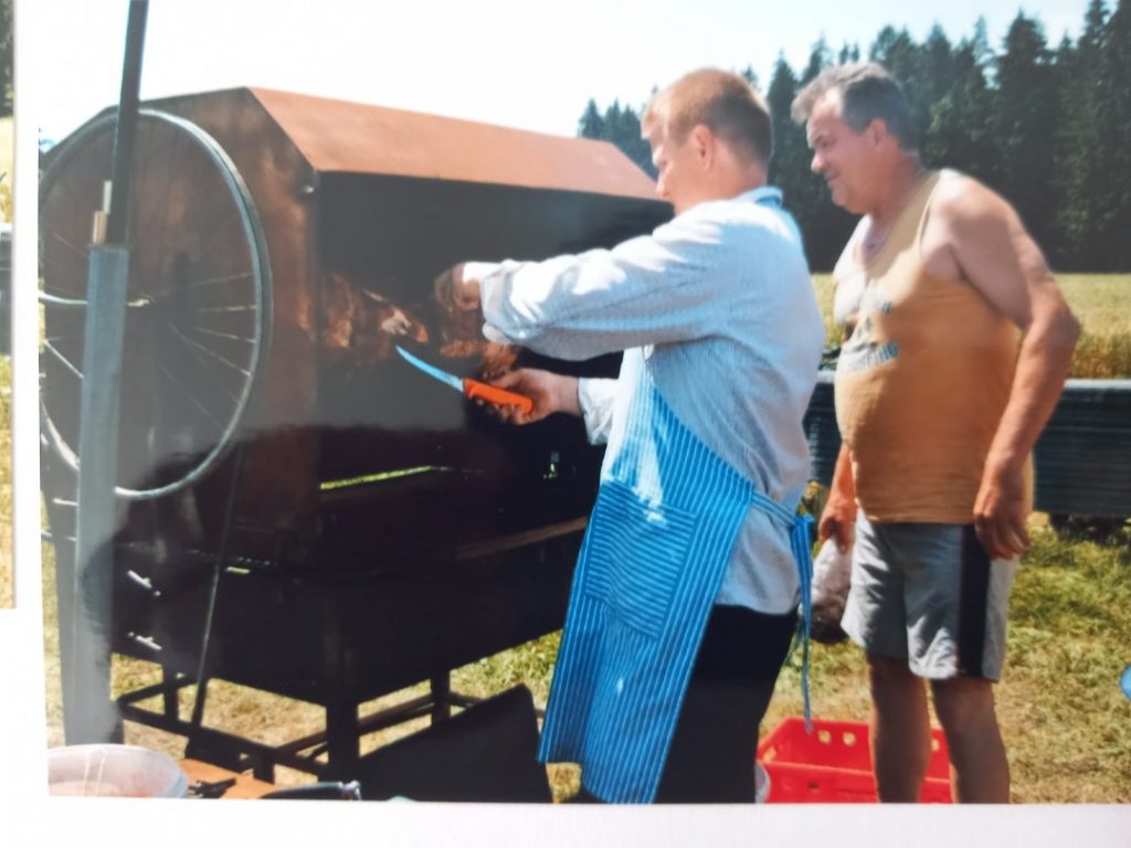 2010-Die Sau is gschlacht-3