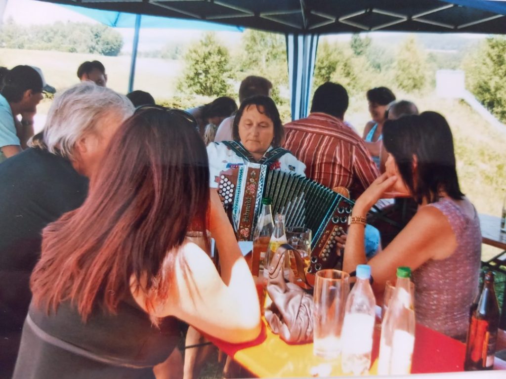 2010-Die Sau is gschlacht-5