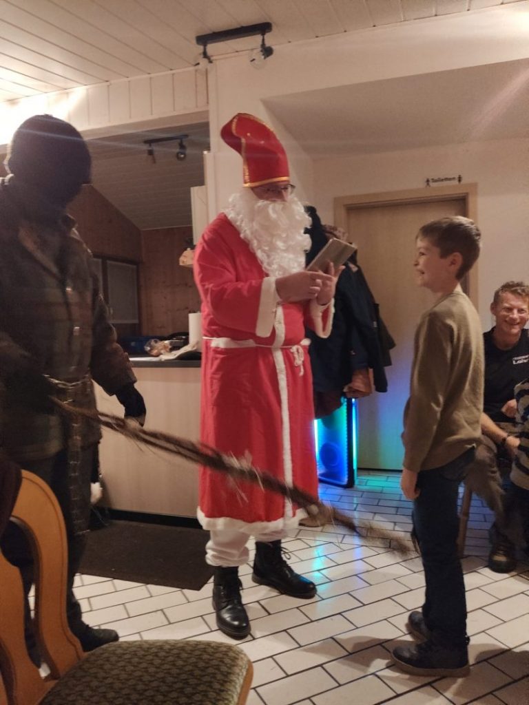 2025-Nikolaus-28