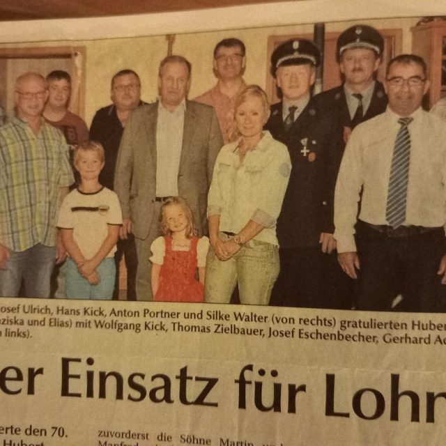 Eine große Abordnung der Siedlergemeinschaft Lohma (unterstützt durch Vertreter der FFW Lohma) überbrachten die Glückwünsche